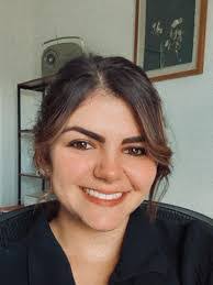 Amanda Jara's Instagram, Twitter & Facebook