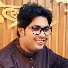 ইলেকট্রিক সেলাই মেশিনের কিস্তি দেওয়ার মুহূর্ত। — Steemit