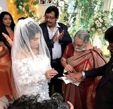 Vanitha vijayakumar is a south indian actress who is mostly seen in tamil films. Vanitha Vijayakumar And Peter Paul Wedding Photos Out Wedlockindia Com Celebrity Weddings Wedding Photos Wedding
