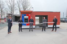 Adresse, öffnungszeiten, fragen und antworten. Neuer Gemeinsamer Geldautomat In Dombuhl Eingeweiht Frankischer De