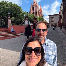 El dia de ayer tuvimos rueda de prensa para anunciar el espectáculo  presencial Ecos de México que se llevará a cabo HOY jueves a las 8:00 de la  noche en el Paseo