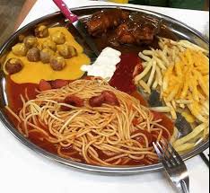 Kami menyediakam aneka menu masakan lezat khas nusantara, tempat nyaman,harga terjangkau. Western Dulang 60 Cafe Menarikdi Com