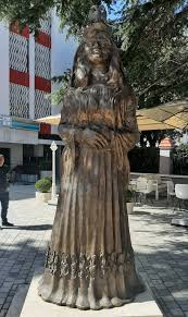 Zorrito von quintiero y bettina menditeguy. Busti I Donikes Ne Vlore Dhe Piktura E Roberto Gammone Per Andronica Castriota Scnderbeg Dielli The Sun