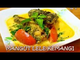 Ada banyak hal yang bisa kita bahas soal mangut lele. Masak Mangut Lele Kemangi Youtube