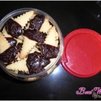 Walaupun banyak biskut moden yang lain, biskut semperit ni tetap menjadi pilihan kami sekeluarga dan antara biskut yang wajib saya buat setiap kali. Resepi Biskut Ais Krim Coklat Resepi Mudah Biskut Raya Sukatan Cawan