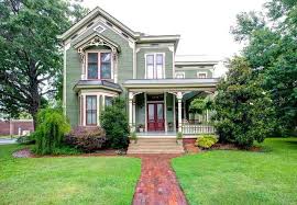 1422 Scott St Little Rock Ar 72202 448 000 Old Houses For Sale Old Houses Victorian Homes