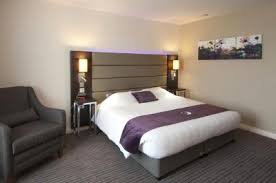 The premier inn london is within walking distance to some of the greatest attractions london has to offer, such as the london eye, london county hall, london christmas market, shrek's adventure, and big ben. Premier Inn London Holborn Website London