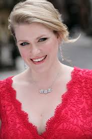 Erin Wall's Instagram, Twitter & Facebook