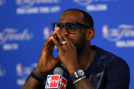 Reports: Phoenix Suns met with LeBron James' agent