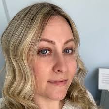 Katie Sewell's Instagram, Twitter & Facebook