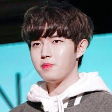 뉴스엔tv 김재환, 잘생쁨에 '새까맣게' 타들어가는 win:d(윈드) 마음~ play 312 ê¹€ìž¬í™˜ ìž…ê¼¬ë¦¬ Jaehwan King Twitter