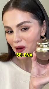 Selma Gomez in Billboards