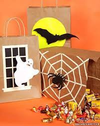 Halloween Trick Or Treat Bags Kids Halloween Crafts Halloween Central Ma Bolsas De Halloween Dulceros Halloween Ilustracion De Halloween