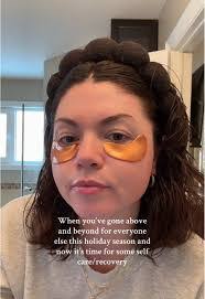 Whitney Vanhorn's Instagram, Twitter & Facebook