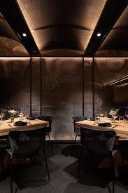 Extensive Use Of Hidden Lighting Gives This Restaurant A Warm Glow Restaurant Lighting Design Restaurant Interior Design Hidden Lighting