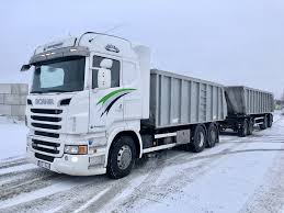 Ord för konkreta ting och platser, t.ex.: Klaravik Auktioner Benalu Ekipage Scania R560