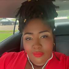 Looking for a local black bakery or baker to make a smash cake and birthday  cake in March. Suggestions 👀