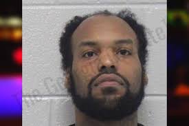 The following arrest has been updated with the narrative report:  https://thegeorgiagazette.com/carroll/trey-burks/