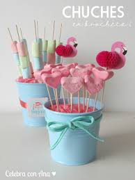 En la comunión de nuestros peques no pueden faltar las chuches. Centros Con Brochetas De Chuches Celebra Con Ana Partido Del Caramelo Manualidades Golosinas Para Candy Bar