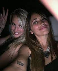 Desde este viernes, antonela roccuzzo y lionel messi son más noticia que nunca. Pin De Siobhan Cutone En Rat A Tattoo Esposa De Messi Messi Y Antonella Messi