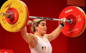 La mexicana aremi fuentes se quedó con la medalla de bronce en la final de halterofilia en la categoría de 76kg de los juegos olímpicos de tokio 2020, compartiendo el podio con la ecuatoriana neise patricia dajomes quien se llevó el oro y la estadounidense katherine elizabeth nye con la plata. 3fjwixrvramctm