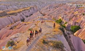 In this twisted version of reality, i'd be worth the same if i was thin or chubby. Camel Tour In Cappadocia A Trip That You Will Never Forget Move 2 Turkey