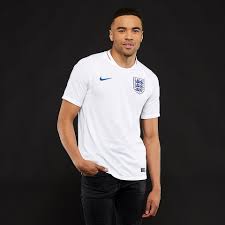 Vapotknit tech, a mix of single and double knitted yarn for a lighter shirt. Nike England 2018 Vapor Match Home Ss Shirt Mens Replica Shirts White Sport Royal Pro Direct Soccer