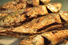Balak bapa mertuaku nampaknya berada di dalam keadaan yang sungguh tegang. Sahur Terlajak Sedap Kalau Makan Ikan Goreng Panas Panas Jangan Lupa Buat 5 Petua Confirm Sedap Keluarga