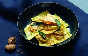 Home made ravioli is such a treat, and actually not that difficult and fun to make. Ricette Per La Pasta Ripiena