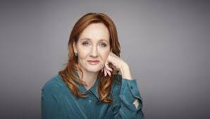 Born in 2005 in edinburgh, he is the younger child of neil murray and rowling. J K Rowling Bio Net Worth Books Husband Age Facts Wiki Family Awards Parents Education Harry Potter Children Nationality Career News Wikiodin Com