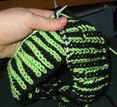 All about socks contest from time to time we'll hold contests in this forum. 2 Color Shaker Rib Tutorial It S Reversible Knitting Double Knitting Knitting Techniques Tapestry Crochet