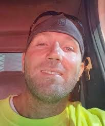 Tara Barge's Instagram, Twitter & Facebook