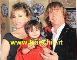 Italian ballet dancer and choreographer. Carmen Russo Ed Enzo Paolo Turchi Nostra Figlia Chiede Un Fratellino A Babbo Natale E Noi Gliene Daremo Tanti Isa E Chia