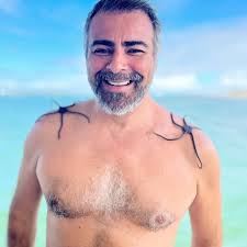 James Silver (@jamessilver_) • Threads, Say more