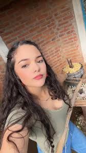 Que creen que voy a preparar? 🌽😋 #zacatecas #rancho #vidaderancho #ranch  #ranchlife #campo #vidadecampo #mexico #chuladademaiz #chuladademaizprieto  #molinodepiedra