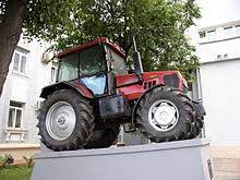 Models include 400, 562, 611, and 310. Belarus Tractor Wikipedia