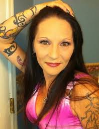 Shannon Lemon's Instagram, Twitter & Facebook