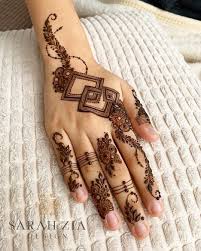 Square Top Henna Mehndi Designs Mehndi Creation In 2020 Mehndi Designs Latest Mehndi Designs Mehndi Art Designs
