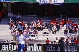 Sports related urss francia mundial86 fase de grupos tvfutbol net avi. Juha Tamminen Ø¯Ø± ØªÙˆÛŒÛŒØªØ± Hinchas Paraguayos En Francia 98 La Foto Parece Del Primer Partido Contra Bulgaria Paraguay Albirroja France98 Hinchada Https T Co Lsamobirnc