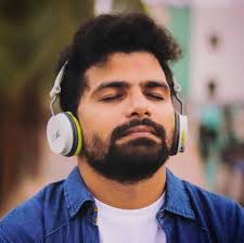 Fly scoot service is good ?? Any experience I need to book from Singapore  to Bali ...or Air Asia ...