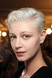 Thinking of changing your hair colour and going blonde? 21 Incredible Platinum Blonde Hairstyles You Re Sure To Love