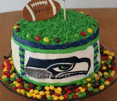 Order online with cake delivery from delhi's no.1 online designer cake shop. 180 Coolest Football Cakes For Any Diy Sports Theme Party