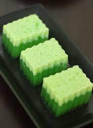 Baik kue aneka warna dan rasa hingga puding dan minuman es segar akan jadi primadona dan pencuci mulut yang tepat untuk disajikan di akhir acara pengajian. Nih Antara Pencuci Mulut Dessert Yang Aku Bawak Untuk Jamuan Malam Tadi Dah Abies Selamat Dah Pong Kat Perut2 D Resep Makanan Penutup Ide Makanan Makanan