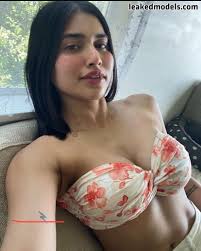 Ravina Patel  its_ravina2429  its_shoaibravina  unfilteredme Nude Leaks  OnlyFans Photo 6 - Leaked Models