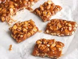 Le Croquant Est Une Confiserie A Base De Sucre Caramelise Avec Du Beurre Et Du Citron Incluant D En 2020 Recette Facile Recette Madeleine Moelleuse Cuisine Savoureuse