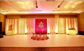Pin By Hemalatha Kamaraj On Mandap Engagement Stage Decoration Wedding Stage Decorations Wedding Backdrop Decorations