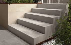 Setzt man auf fliesen außen oder garten varianten aus holz, handelt es sich hierbei meist um aus holzteilen zusammengesetzte vierecke mit den maßen 30x30cm oder 40x40cm. Villeroy Boch Treppe Aussen Fliesen Nosbuesch