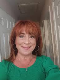 Meet The Professionals At HOT LOCKS SALON & CO