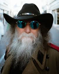 Free photo print for featured gentleman in Star and Wave