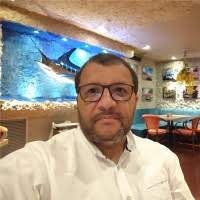 100+ perfiles de «Luis Vides»